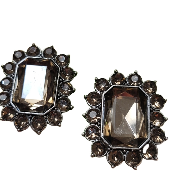 Lindsay Phillips interchangable snaps for switch flops and a variety of LP shoes - Picture 6 of 9